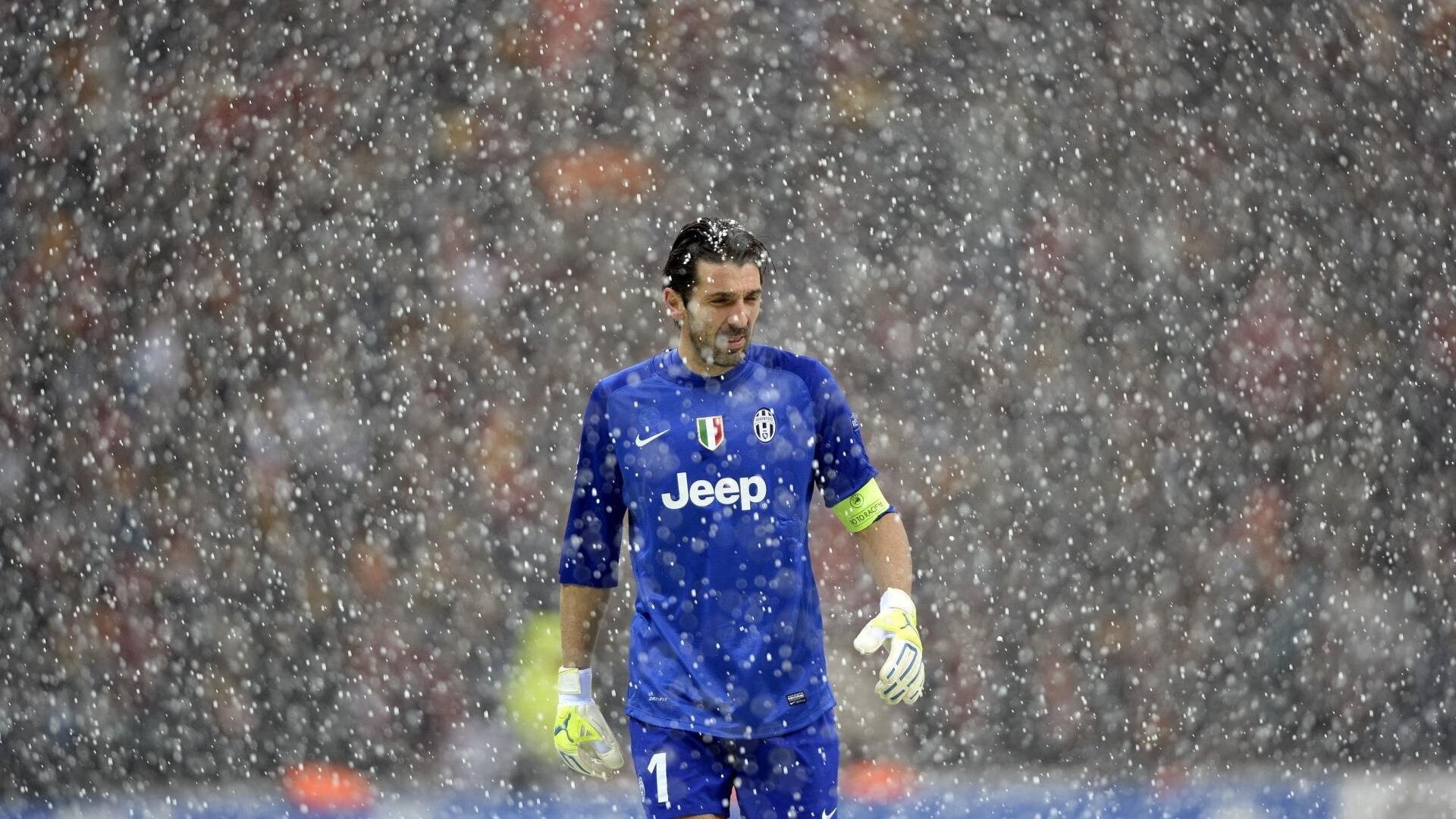 开云网站-球迷热议：这场比赛绝对值得反复回味！，球迷们感到很迷茫,面对这场比赛